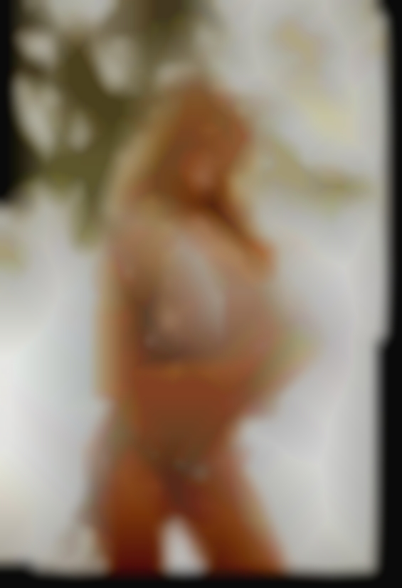 Hot sexy kiss love milf sextabes in Wooster Ohio.